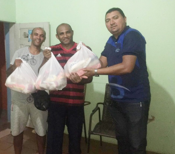 Grupo Kennedy Braga mantém tradição e distribui 200 cestas básicas pelo terceiro ano seguido em Picos