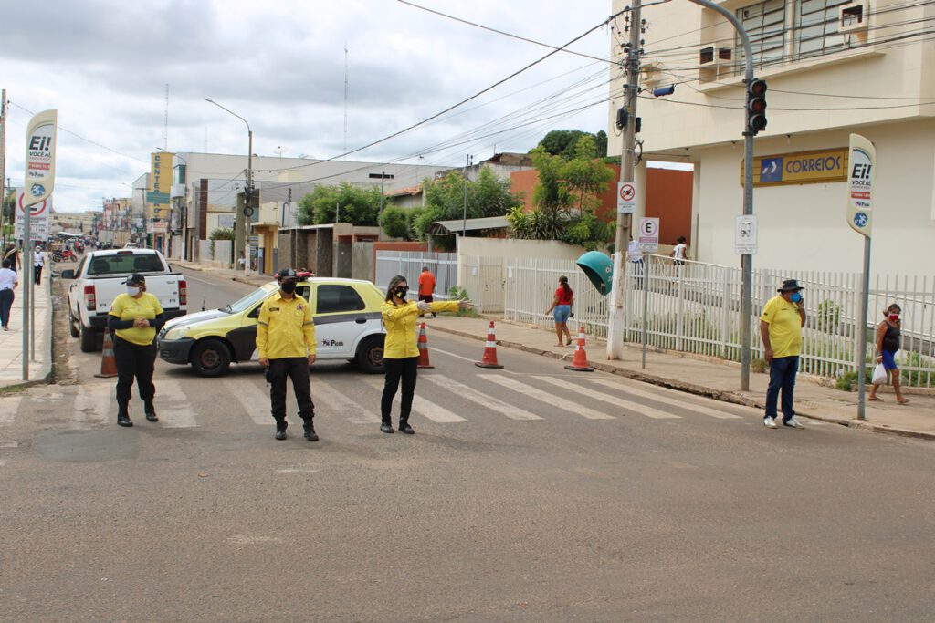 Após confirmação de Covid-19 de Edilberto Cirilo, equipe da STTRAM vai às ruas com número reduzido