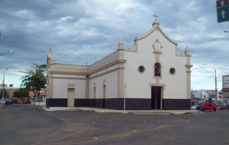 Conheça um pouco da história da Igrejinha do Sagrado Coração de Jesus de Picos