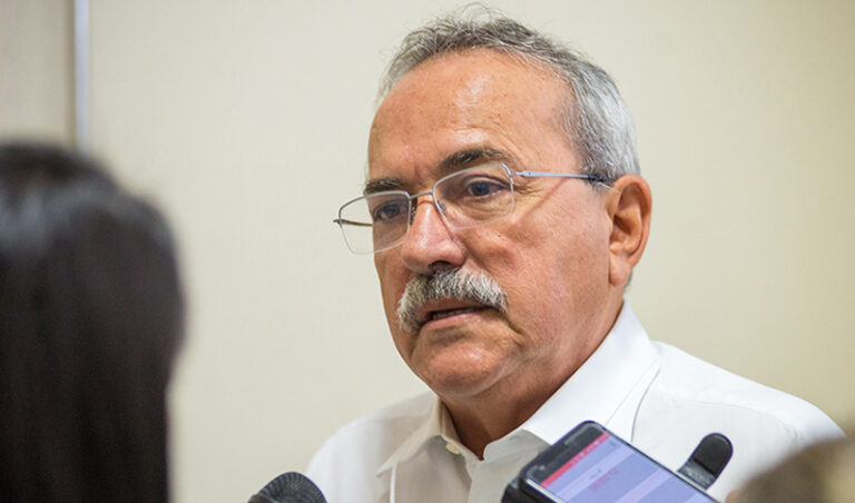 Atila defende demissão de Weintraub: “Vivia em conflito permanente”