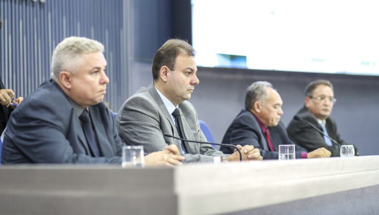 Câmara de Teresina divulgará edital de concurso no dia 30