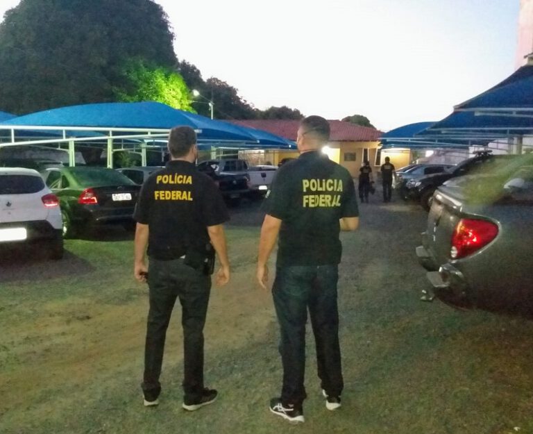 Polícia Federal cumpre mandados na Secretaria de Educação em nova fase da operação Topique