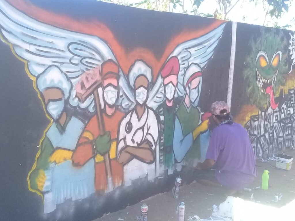 Grafiteiro e ativista social homenageia profissionais da linha de frente na luta contra o coronavírus