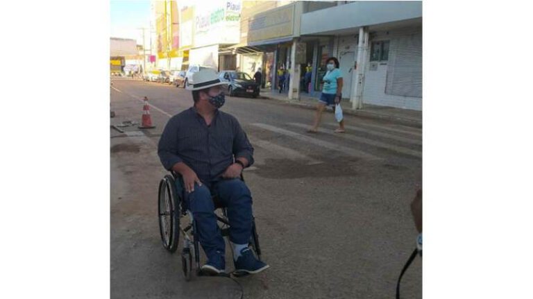 O difícil dia de um cadeirante em Picos