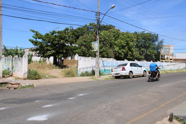 Um mês após anúncio, reforma da sede da 9° GRE de Picos ainda não começou