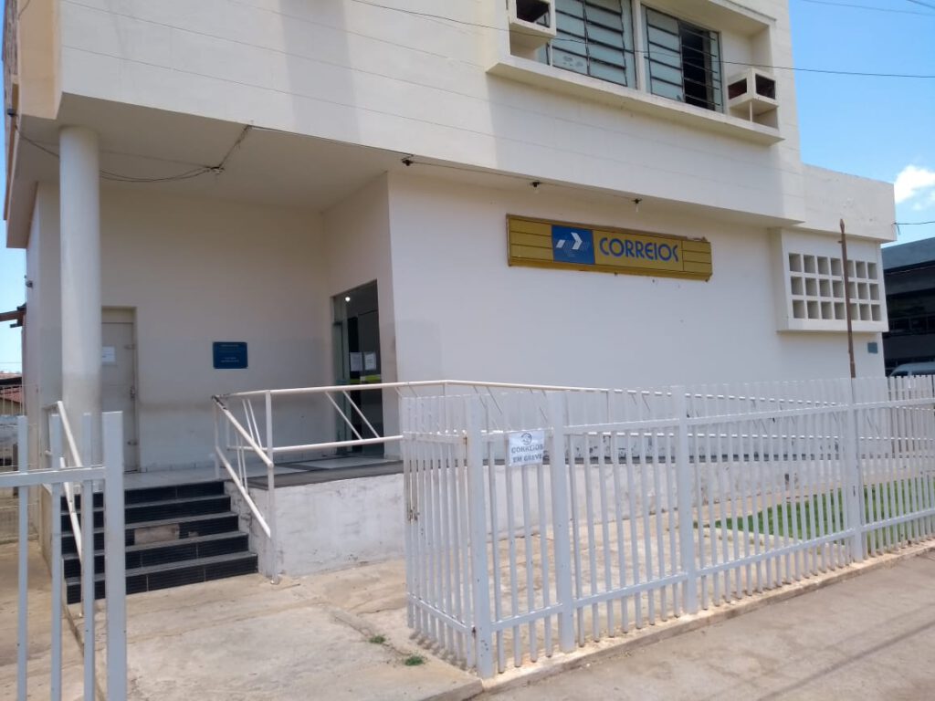 Após assembleia geral servidores dos Correios encerram greve