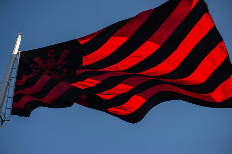 STJD nega pedido do Flamengo e mantém a realização da partida contra o Palmeiras