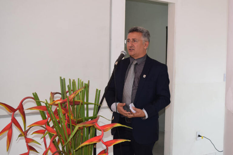 Vice-reitor da Uespi testa positivo para a Covid-19
