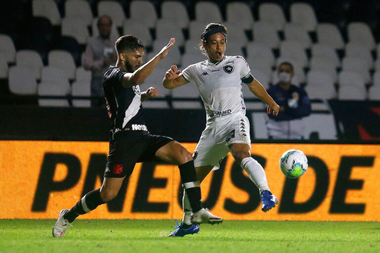 Botafogo empata sem gols com o Vasco e avança às oitavas da Copa do Brasil