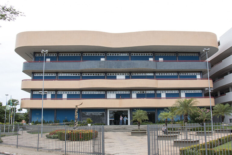 Fiscalização do TCE aponta que 60 municípios não informaram sobre contratações na pandemia