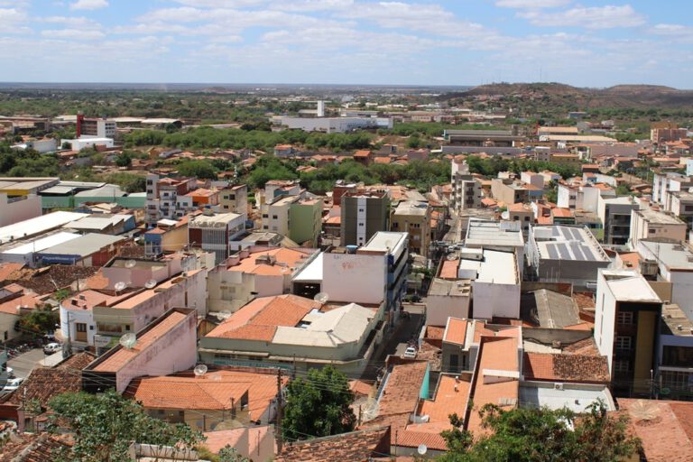 Picos registra redução nos casos da Covid-19 pela primeira vez