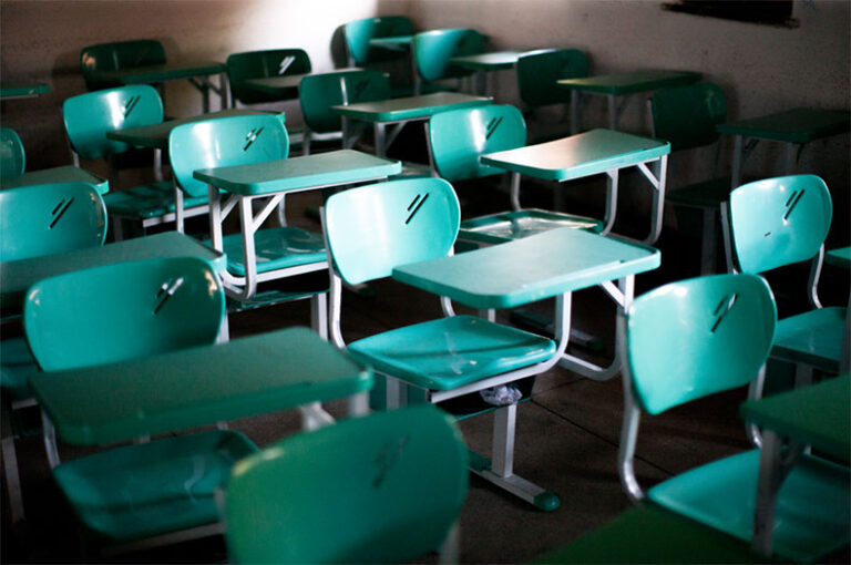 Em três dias, 13 professores testaram para a covid e estavam sem qualquer sintoma