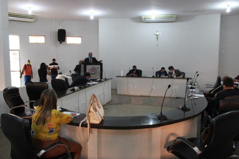 Câmara Municipal de Picos aprova projeto que prorroga adicional de insalubridade para servidores da saúde