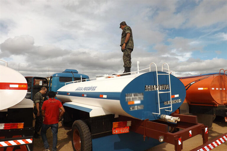 Defesa Civil irá custear Carro-Pipa após Exército suspender operação no Piauí