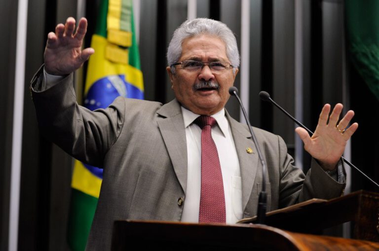 Senador Elmano celebra vitória do PP nos grandes centros piauienses
