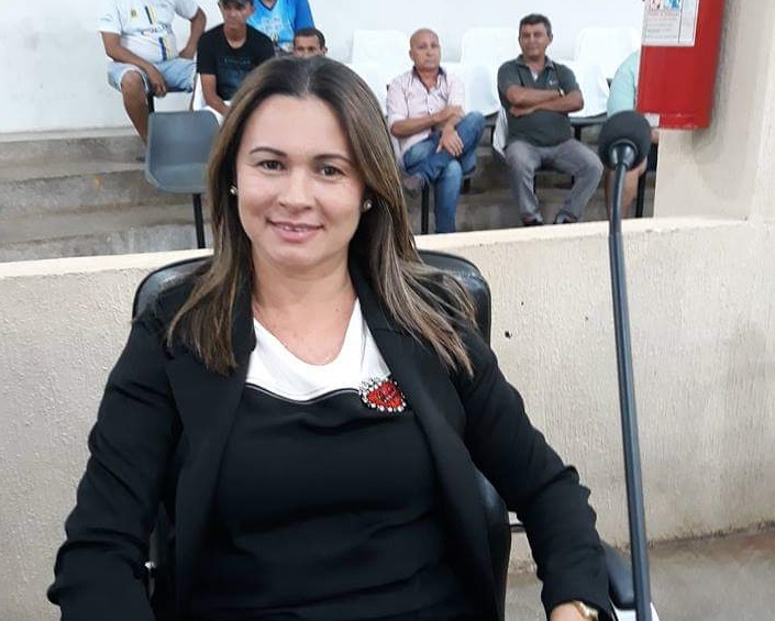 Vereadora Dalva coloca nome à disposição para concorrer à presidência da Câmara Municipal de Picos