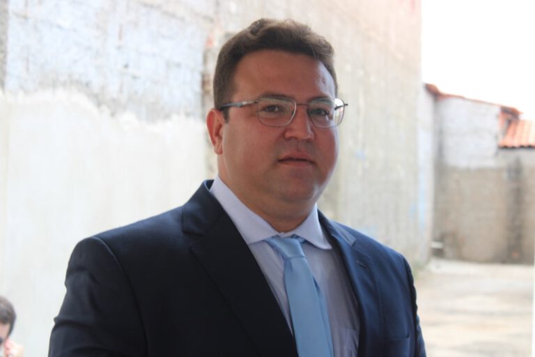 Prefeito Dr. Karlão destaca parceria com Ciro Nogueira e afirma que buscará emendas parlamentares