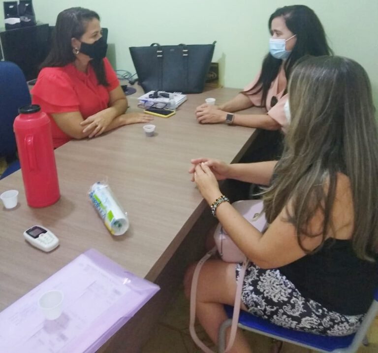 SINDSERM de Picos busca pagamento dos 300 servidores a quem o ex-prefeito Pe. Walmir ficou devendo