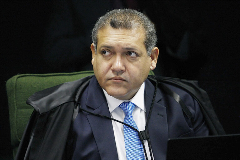 Kassio quer explicações sobre proibições de atividades religiosas no Piauí