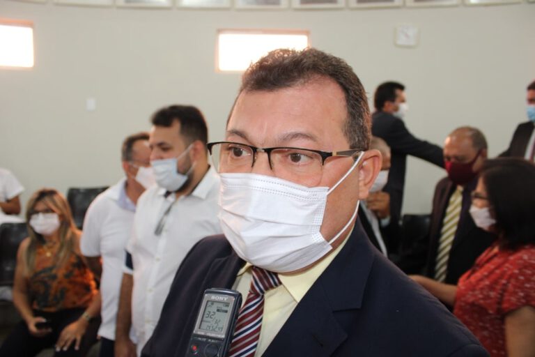 Chaguinha defende a vacinação de comunicadores contra Covid-19
