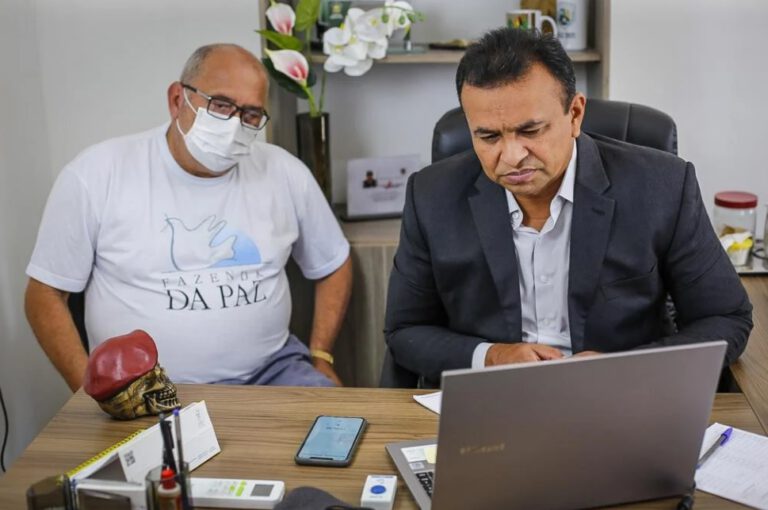 Fábio Abreu trata de comunidades terapêuticas com secretário nacional