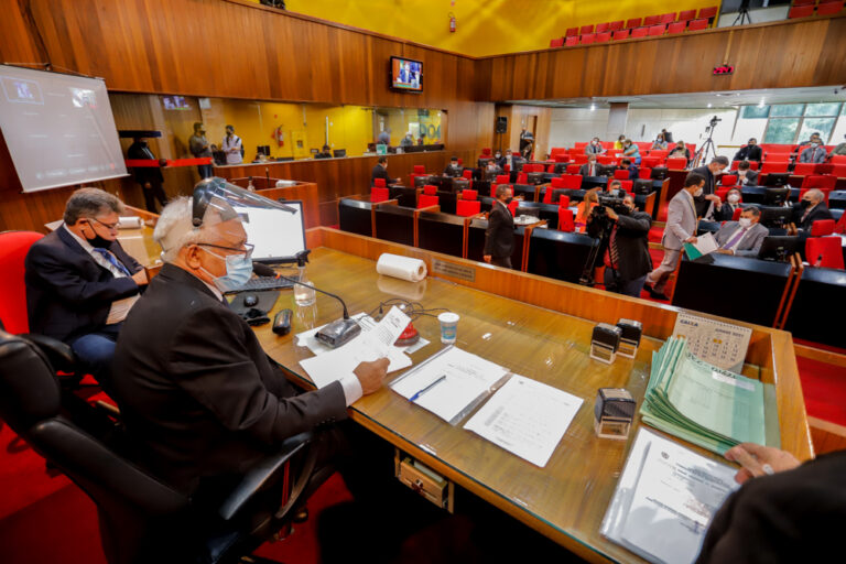 ALEPI aprova suspensão dos prazos de validade de concursos públicos no Piauí