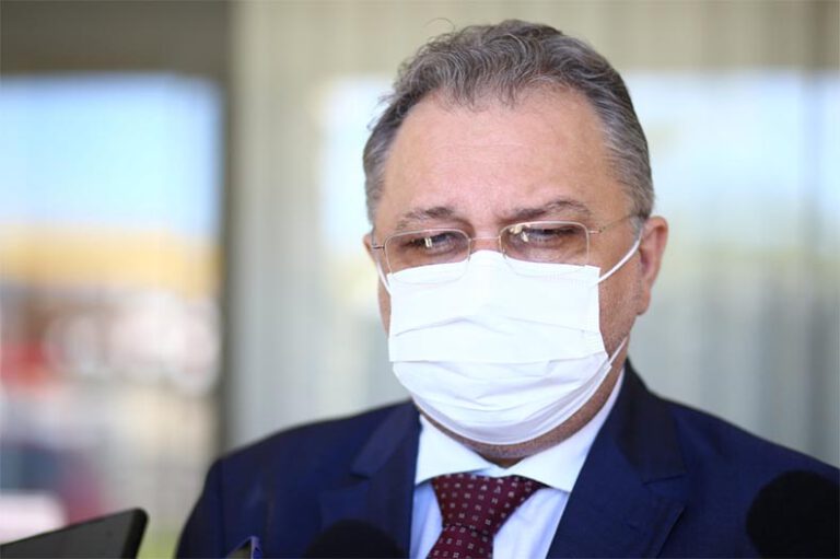 74 cidades do Piauí já aplicam a segunda dose de vacinas em adolescentes