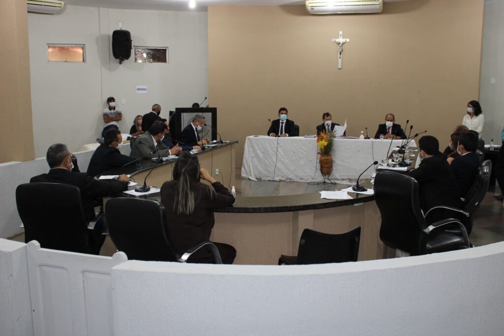 Vereadores aprovam PL que proíbe uso indevido de água de poços artesianos da zona rural