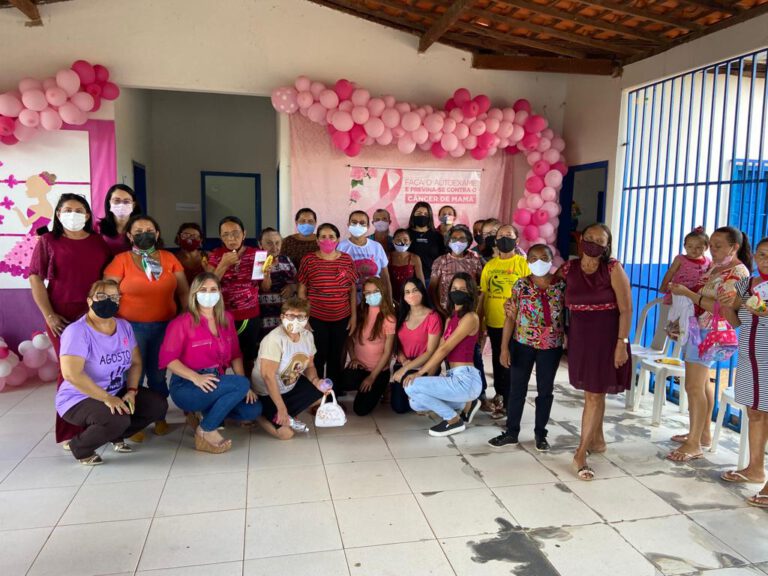 SEMTAS realiza palestra acerca da prevenção do câncer de mama com mulheres assistidas pelo CRAS Parque de Exposição