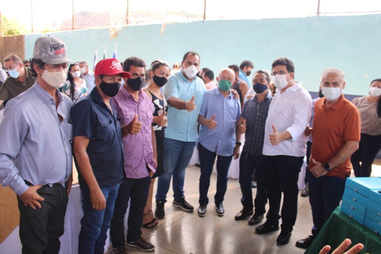 Valdenilson Borges e comitiva se encontram com Rafael Fonteles em São José do Piauí
