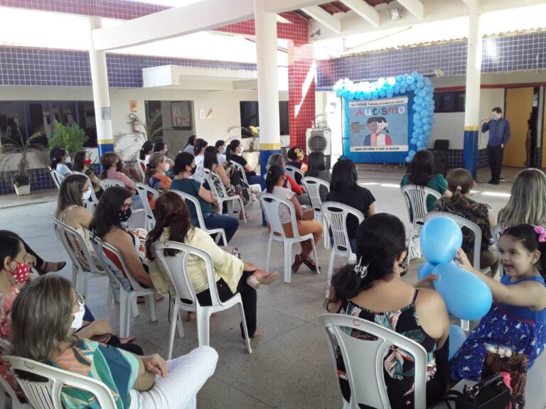 Educação de Picos realiza ciclo de palestras sobre o Autismo