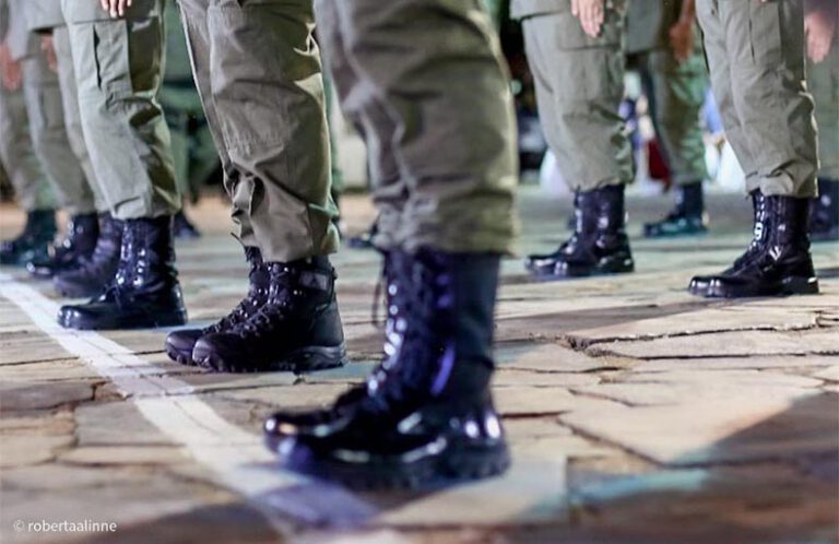 Governador sanciona lei que estabelece promoção para policiais mortos por covid-19