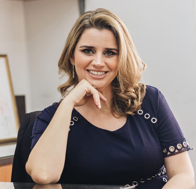 Larissa Reis Ferreira, advogada com o nome à disposição da classe para a vaga de desembargadora do TRT-PI