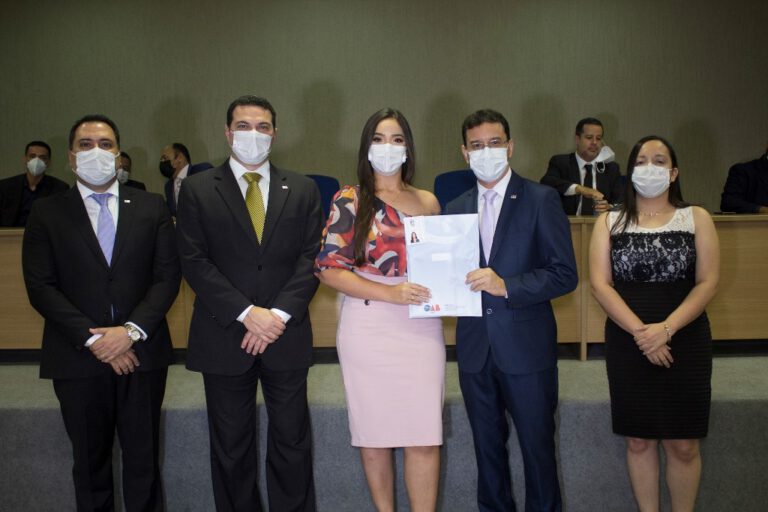 OAB-Picos entrega carteiras de 27 novos Advogados; Evento é o maior já registrado pela Subseção