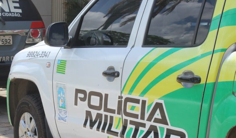 Mãe deixa quatro crianças trancadas em casa e sai para beber em Picos