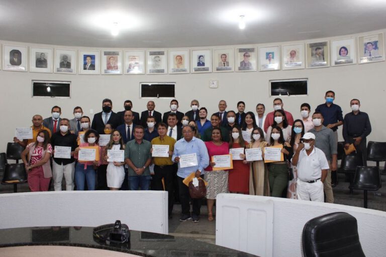 Jornalistas são homenageados em Sessão Solene na Câmara de Picos