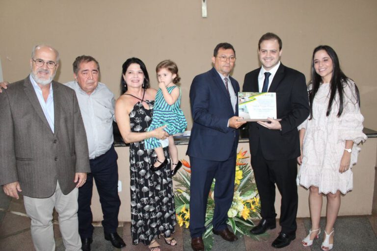 Médico oftalmologista Lucas Ferreira Colodett, recebe título de cidadão picoense