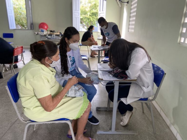 Amigos da Comunidade realiza cerca mil atendimentos em Saúde e impacta cidade de Dom Expedito Lopes