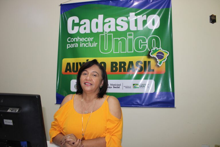 Coordenadora do CadÚnico realiza busca ativa das pessoas que tem direito ao Pró-Social