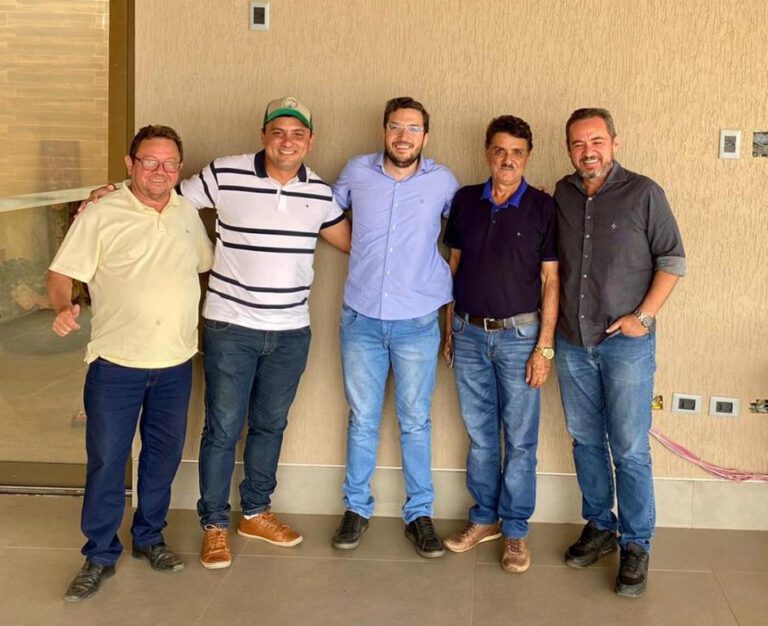 Grupos políticos de duas cidades da região de Picos aderem a Aldo Gil