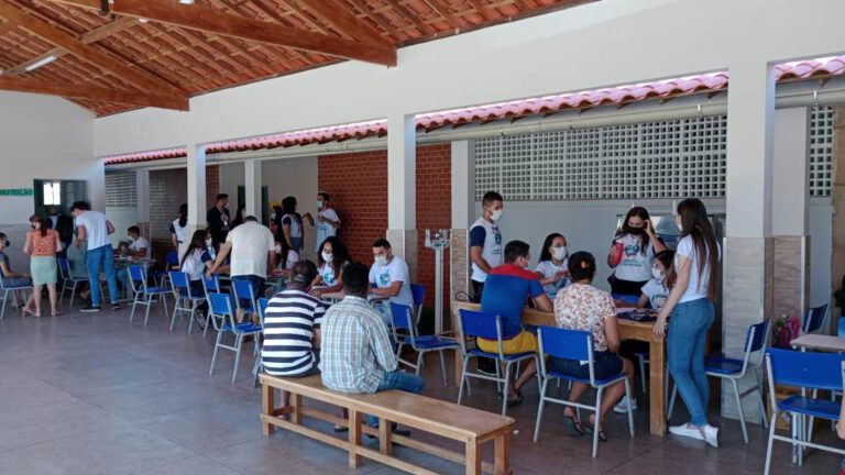 Amigos da Comunidade inicia 2º dia de atendimentos em Dom Expedito Lopes