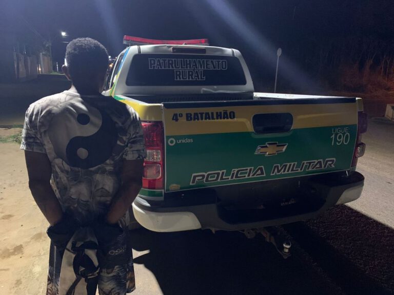 Policiais do 4° BPM prendem suspeito de assaltar farmácia em Picos