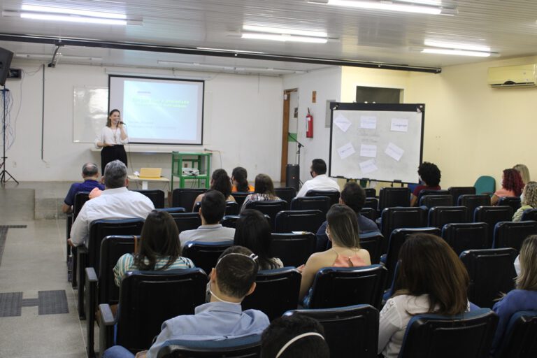 Palestra sobre ansiedade e auto-cuidado abre encontro pedagógico no IFPI de Picos