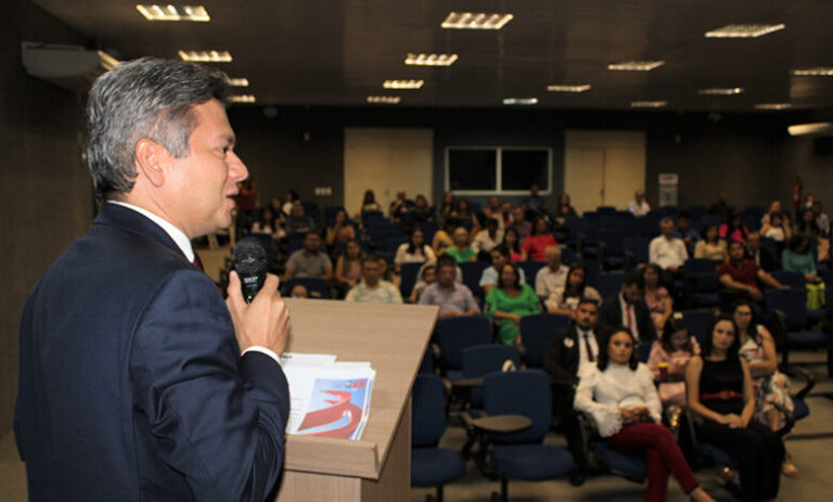 OAB: Advogados elaboram nova tabela de honorários no Piauí