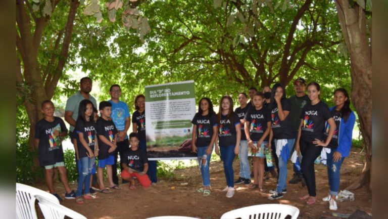 DIA “D” DO REFLORESTAMENTO: Crianças e adolescentes do NUCA participam de ação de preservação do meio ambiente