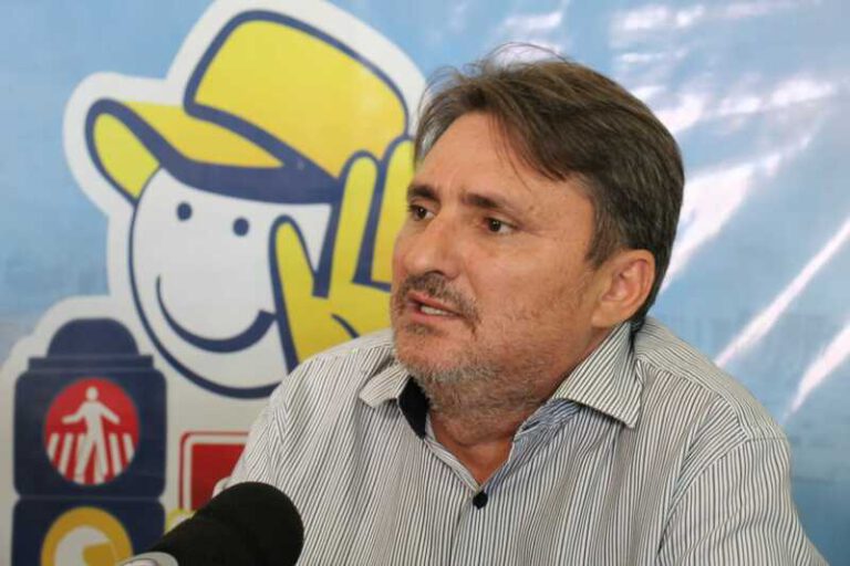 Secretário de Trânsito, Cristiano Portela, esclarece questões relacionadas a Zona Azul