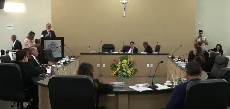 Câmara de vereadores de Picos aprova projetos com destaques em primeira votação