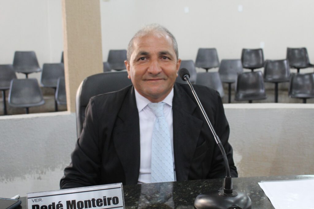 Vereador Dedé Monteiro pede reforma da PI-238 que liga Picos a Bocaina
