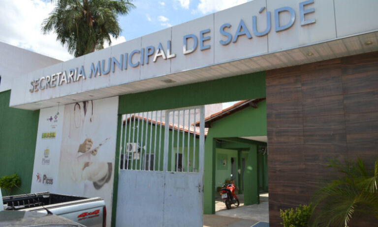 Secretaria Municipal de Saúde esclarece impasse com Clínica Santa Ana após manifestação