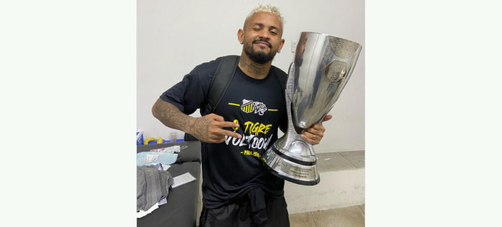 Picoense Heuchayer é vice-campeão do Campeonato Paulista A2 e eleito melhor lateral esquerdo do torneio